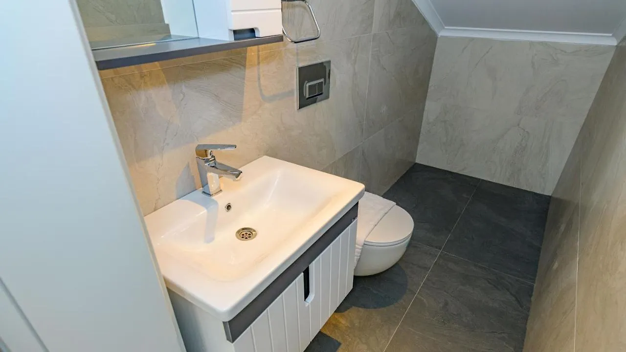 Soeguet 2 - 4 Bedroom With Jacuzzi In Fethiye