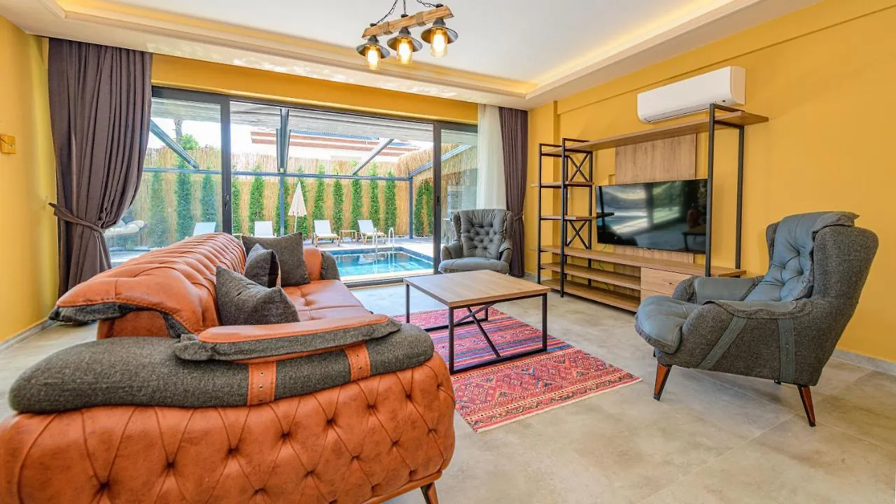 Soeguet 2 - 4 Bedroom With Jacuzzi In Fethiye Turkey