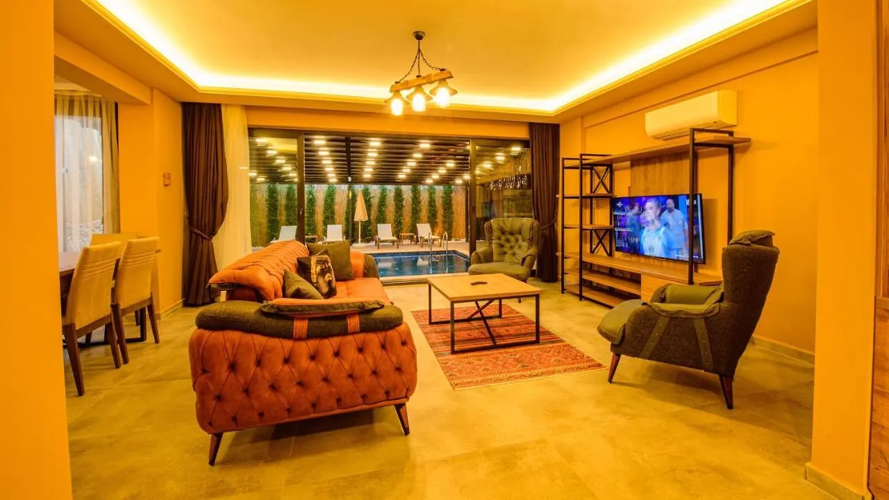 Soeguet 2 - 4 Bedroom With Jacuzzi In Fethiye 0*,