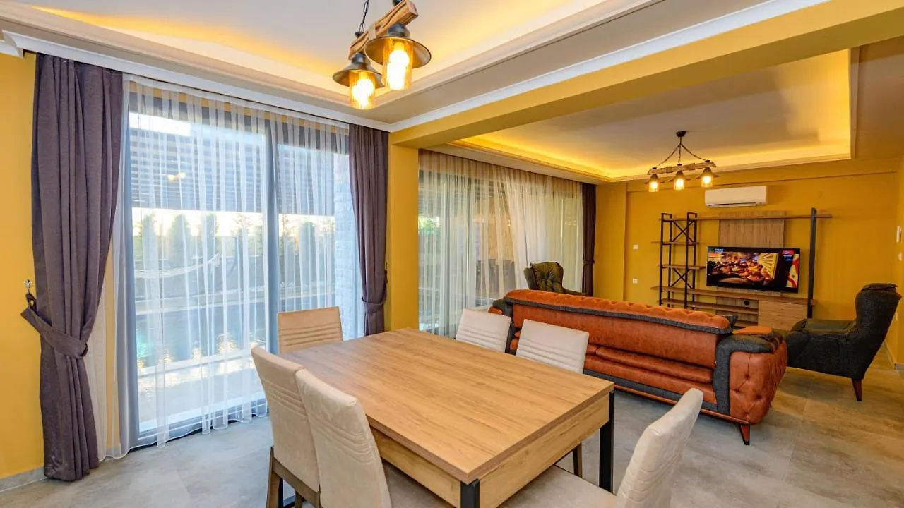 Soeguet 2 - 4 Bedroom With Jacuzzi In Fethiye 0*,