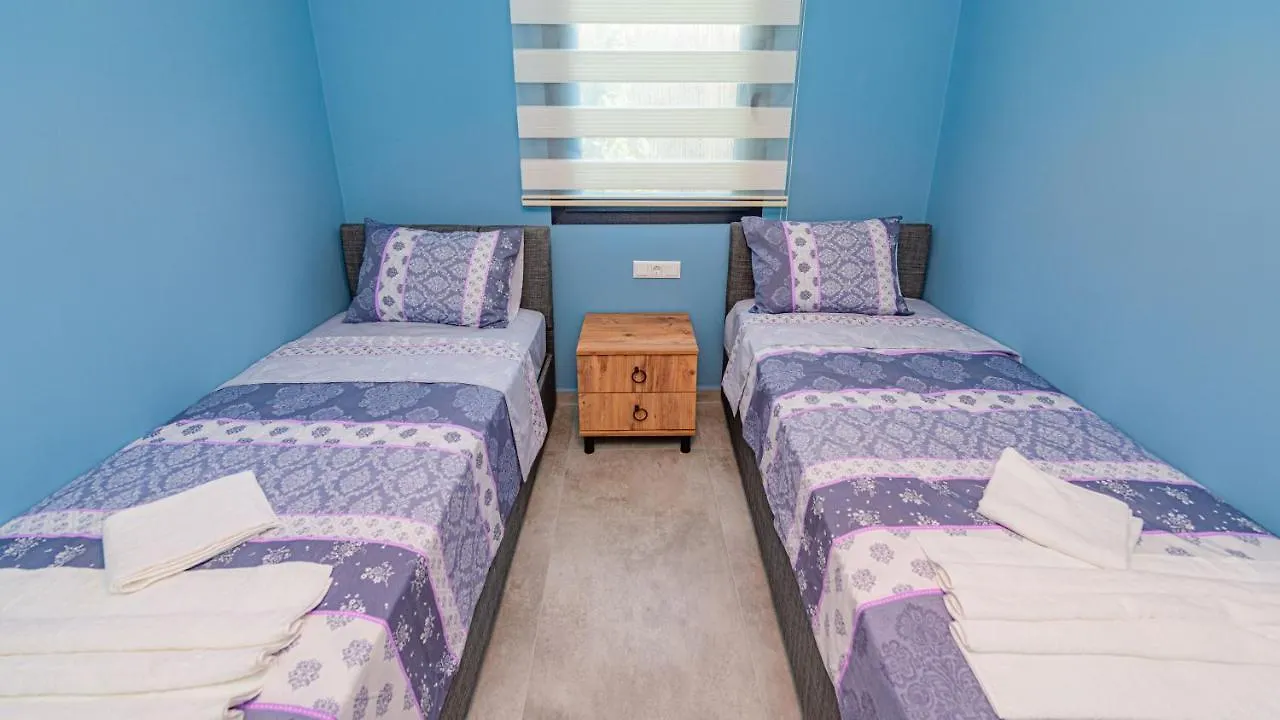 Soeguet 2 - 4 Bedroom With Jacuzzi In Fethiye 0*,
