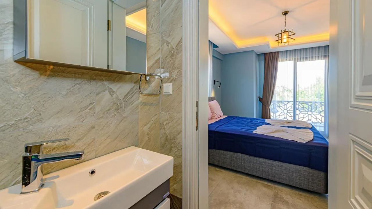 Soeguet 2 - 4 Bedroom With Jacuzzi In Fethiye Villa